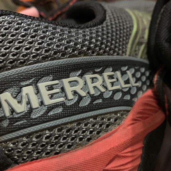 Merrell Black and Green Trail Shoes - Picture 2 of 8
